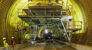 İzmir'de Onat Tüneli'nde çalışmalar tam gaz