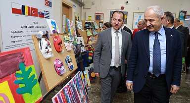 Kocaeli Gebze'de otizm farkındalığına anlamlı program