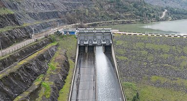 Kocaeli'nin fazla suyu Sapanca Gölü'ne aktarılıyor
