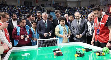 KODELİG'26 Ulusal Robot Yarışması başladı