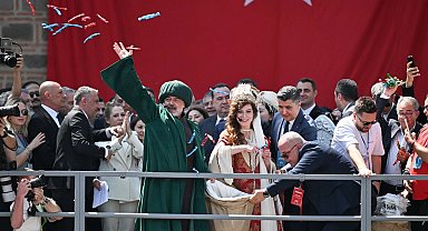 Manisa'da 10 ton şifa yağdı