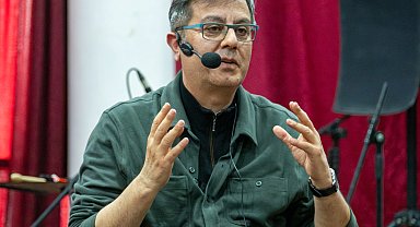 Manisa'da 'Ahmet Büke' Gördesli okurlarıyla buluştu