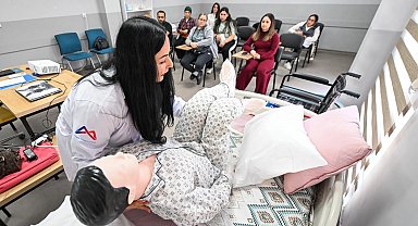 Mersin Büyükşehir'den ücretsiz hasta ve yaşlı bakım kursu