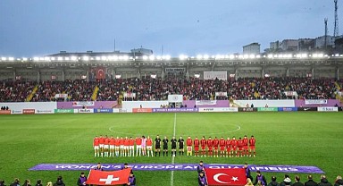 Tarihi karşılaşmada son düdük çaldı! Milliler ikinci sırada…