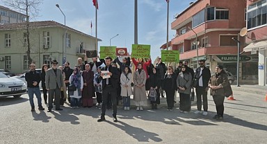 Türkeli'de eğitimcilerden şiddete tepki: