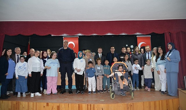 Türkeli'de Otizm Farkındalık Günü programı