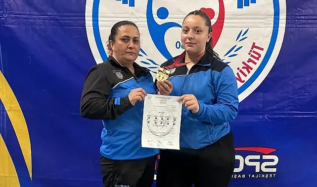 Türkelili sporcu halterde Türkiye rekoru kırdı