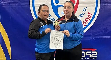 Türkelili sporcu halterde Türkiye rekoru kırdı