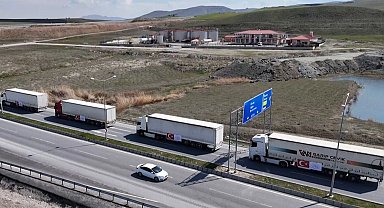 Türkiye'den İran'a 'şifa kervanı' yola çıktı