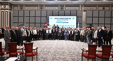 Yağlı Güreş Birliği'nde Ahmet Akın yeniden başkan seçildi