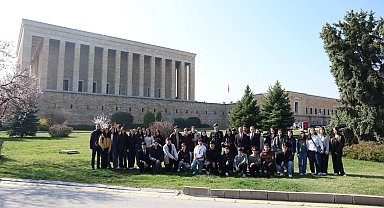 Yürüyen Köşk'ün çınarı Anıtkabir'de hayat buldu... O ağaç klonlama ile çoğaltıldı