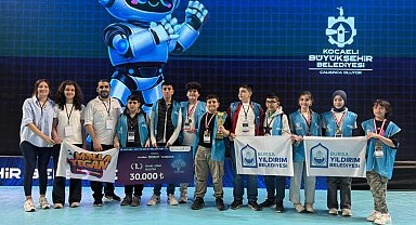Bursa'da Yıldırımlı mucitler Türkiye şampiyonu