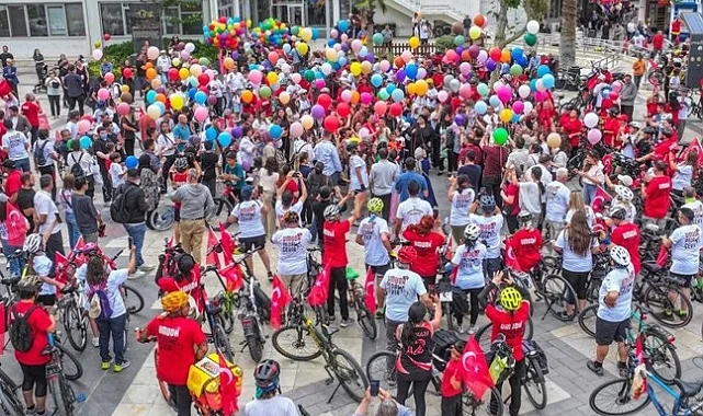 Denizli'de Umuda Pedal Çevir Bisiklet Şenliği