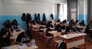 Gaziantep'te 12. sınıf öğrencilerine Büyükşehir'den deneme sınavı