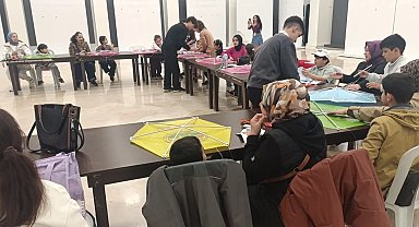 İstanbul Maltepe'de annelere özel uçurtmalar tasarlandı