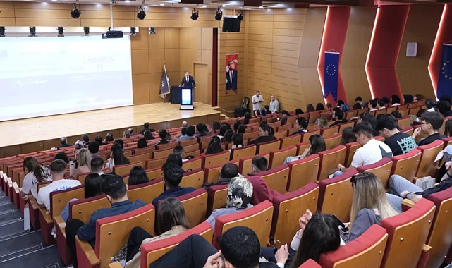 Kampüsten Avrupa'ya açılan fırsat kapısı Bursa'da konuşuldu