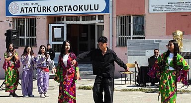 Keşan Atatürk Ortaokulu'nda bahar coşkusu