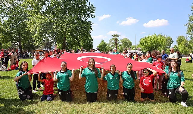 Sakarya Aziz Duran Parkı'nda 19 Mayıs şöleni yaşandı