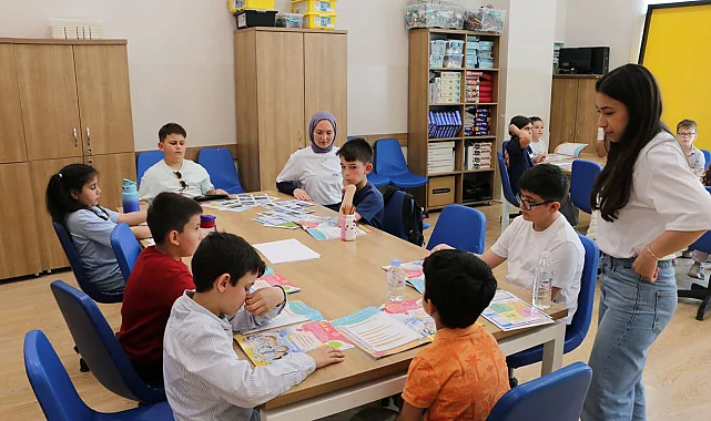 Sakarya Büyükşehir'in "Genç Düşünürler Atölyesi" SGM'de başladı