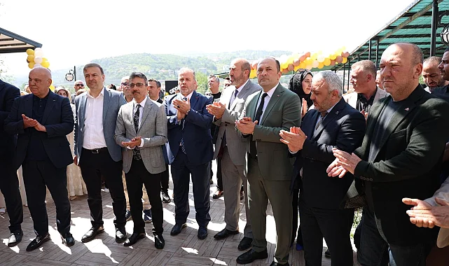 Sakarya Geyve'de Nehir Cafe hizmete açıldı