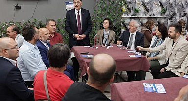 Başkan Kahveci'den Uşak'taki Kütahyalılar Derneği'ne nezaket