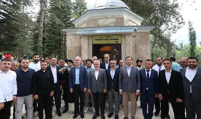 Bursa İnegöl'de Turgut Alp kabri başında anıldı