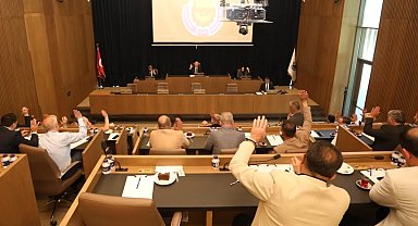 Bursa İnegöl'ün başarılı sporcuları yerel mecliste ödüllendirildi