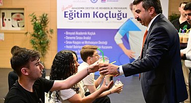 Bursa Yıldırım'da Başkan Yılmaz'dan gençlere sınav morali