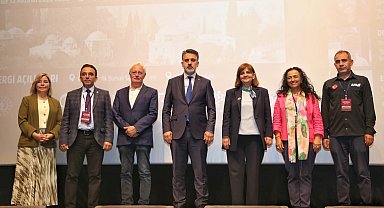 Bursa'dan 'afetlere yüzyıllardır dayanım gösteren kent' paneli