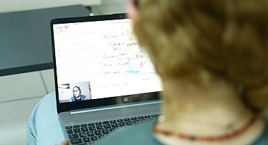 Büyükşehir online eğitim ile öğrencileri geleceğe hazırlıyor
