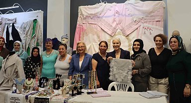 İstanbul Maltepe'de 'Öğrenen ve Üreten Aileler'in emekleri sergilendi