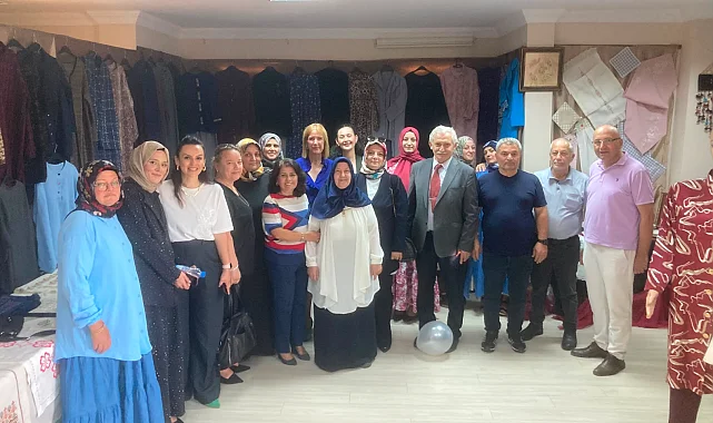 İZMEK'in yıl sonu sergilerine büyük ilgi