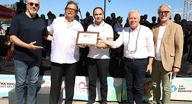 İzmit Kapanca'da Türk Dünyası ezgileri yankılandı