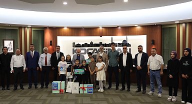 Kayseri Kocasinan'da öğrencilerden 'geri dönüşüm seferberliği'ne destek
