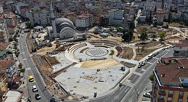 Kocaeli Çayırova Kent Meydanı'nda sona doğru
