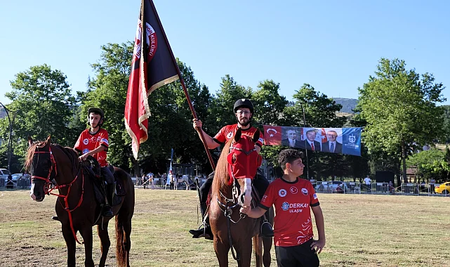 Kocaeli Derince'de cirit gösterileri nefes kesti