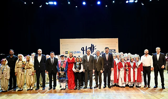 Konya Büyükşehir'den Halk Oyunları Şöleni finali