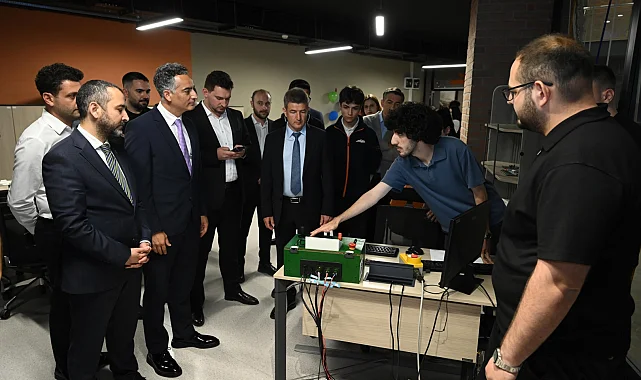 Konya'da "EngıneerHub"ta geleceğin mühendisleri sertifikalandı