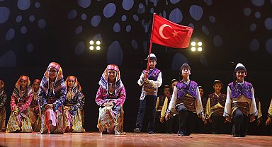 Konya'da 'Halk Oyunları' heyecanı