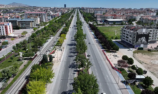 Konya'da yayalar ve bisikletliler için 2 yeni üst geçit