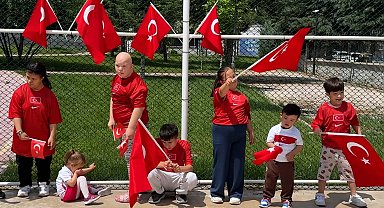 Özel yüreklerinden Milli Takım'a destek