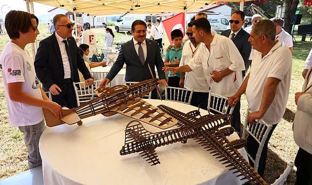 Sakarya Roket Şenliği'nde genç mucitler gökyüzüyle buluştu