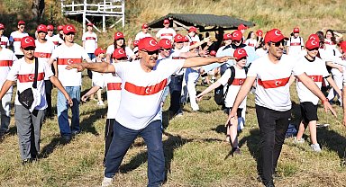 Sakarya'da Altın Çark Gençlik Şöleni Poyrazlar'da gerçekleştirildi
