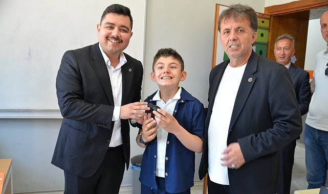 Türkeli'de 1.926 öğrenci karne heyecanı yaşadı