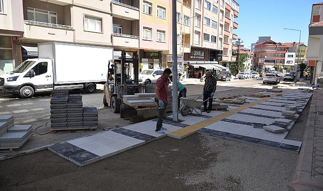 Türkeli’de kaldırım ve park çalışmaları sürüyor