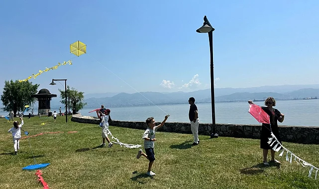 Uçurtmalar Kocaeli'den barışa uçtu