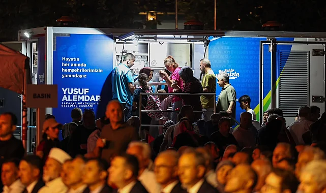 15 Temmuz'un 10'uncu yılında Sakarya, Demokrasi Meydanı'nda buluştu
