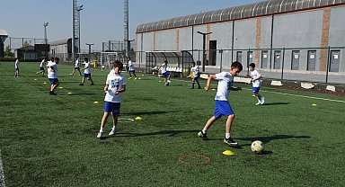 Balıkesir Büyükşehir Yaz Spor Okulları sağlıklı bireyler yetiştiriyor