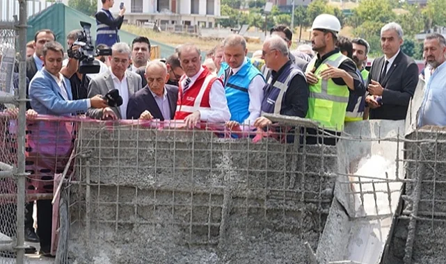 Beylikdüzü'nde Gürpınar Yağmur Suyu Tüneli için temel
