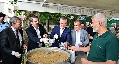 Bursa Yıldırım'da Başkan Yılmaz'dan hem ziyaret, hem bereket